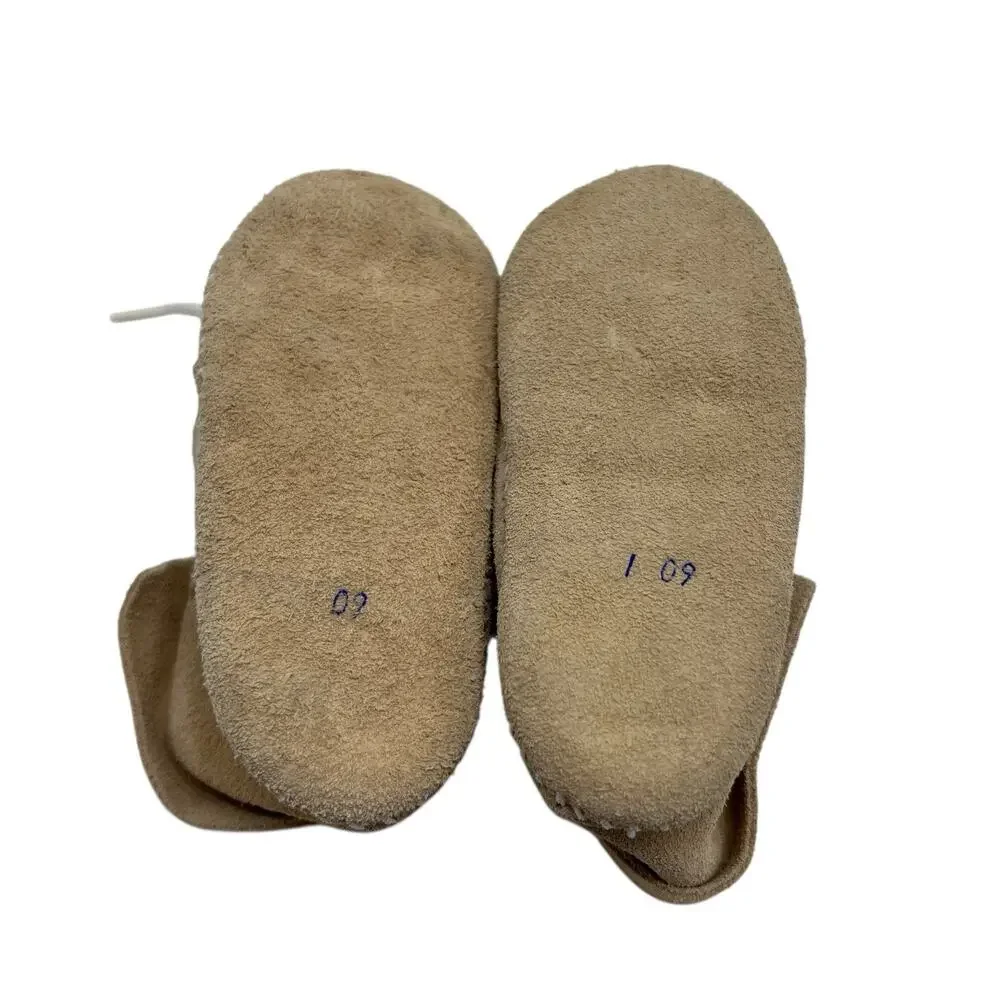 VTG TAOS Baby Infant Deer Skin Leather Moccasins Native Beaded Bird Shoes 9-12mo